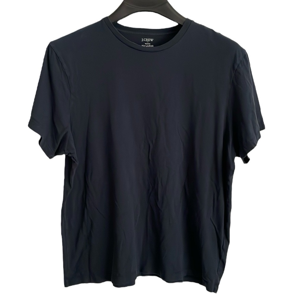 J. Crew washed 100% cotton men’s Size 2XL t-shirt. Color is navy blue.‎